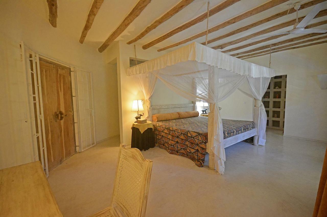 The Lawford Hotel Малинди Екстериор снимка